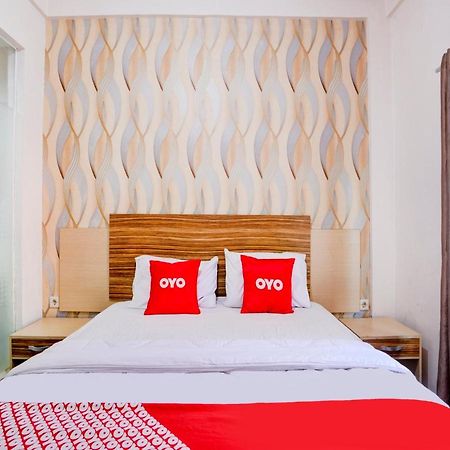 Oyo 90263 Hotel Diva Golf Bengkulu Zewnętrze zdjęcie