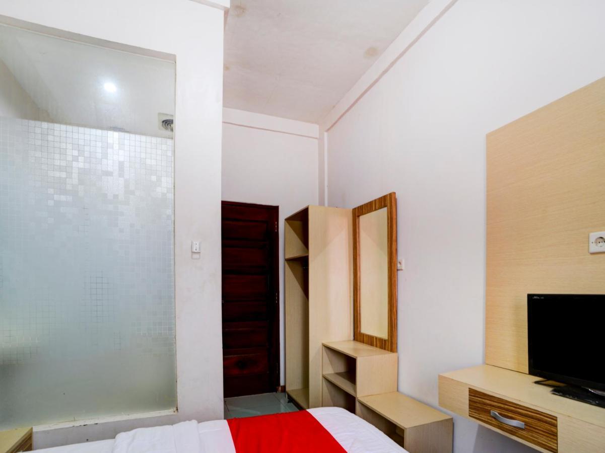 Oyo 90263 Hotel Diva Golf Bengkulu Zewnętrze zdjęcie