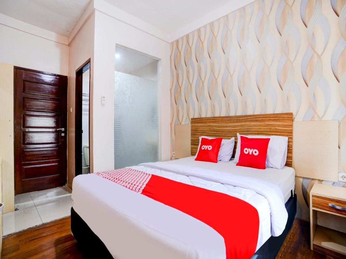 Oyo 90263 Hotel Diva Golf Bengkulu Zewnętrze zdjęcie