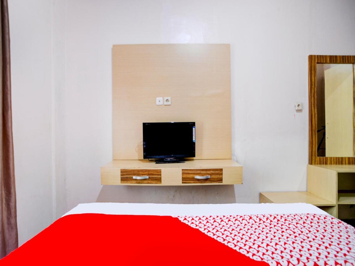 Oyo 90263 Hotel Diva Golf Bengkulu Zewnętrze zdjęcie
